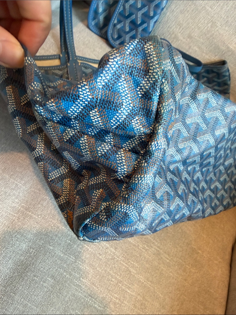 Goyard Saint Louis Tote PM - Sky Blue - Picture 5 of 10